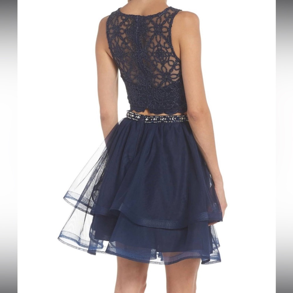 Prom dress - Picture 3 of 3